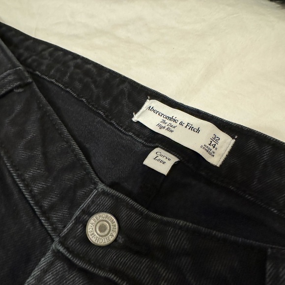 Abercrombie Curve Love Dad High Rise in black - size 32 - Picture 5 of 7